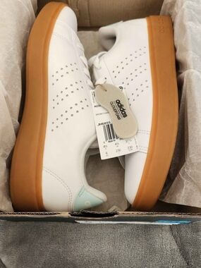 Adidas Women’s White Sneakers with Gum Sole